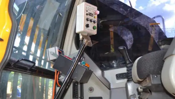 Hydraulic Kazık Çakma Çekici - BRUCE Remote Control