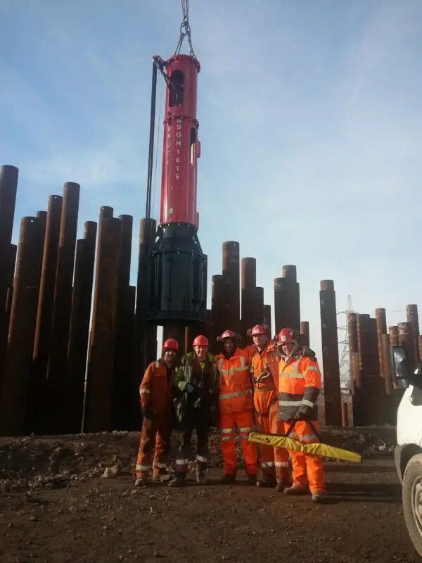 Hydraulic Kazık Çakma Çekici - BRUCE SGH-1615