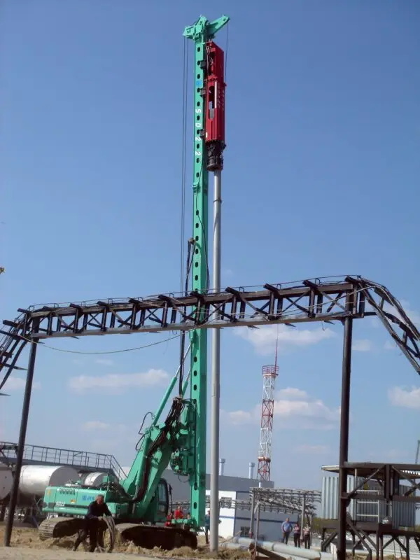 Kazık Çakma Çekici - BRUCE SGH-0412