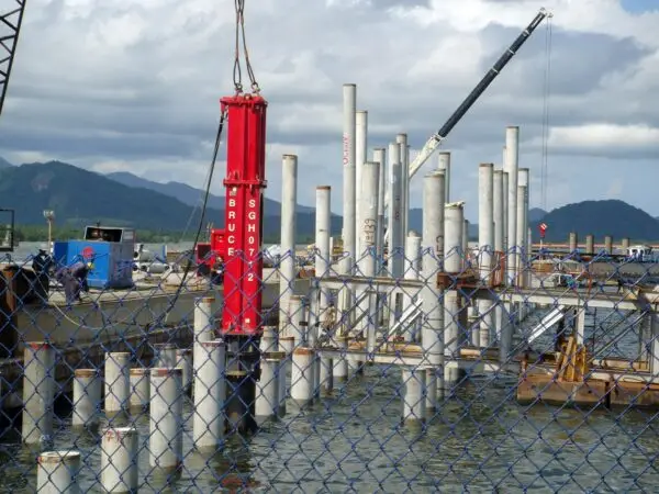 Kazık Çakma Çekici - BRUCE SGH-0712