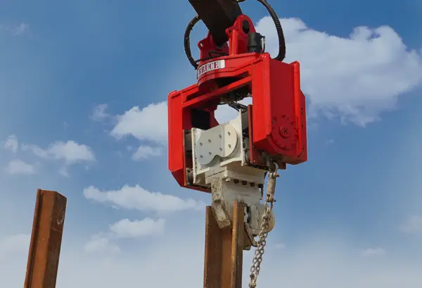 Vibro Çekiç - BRUCE Sheet Kazık Çakma Çekici